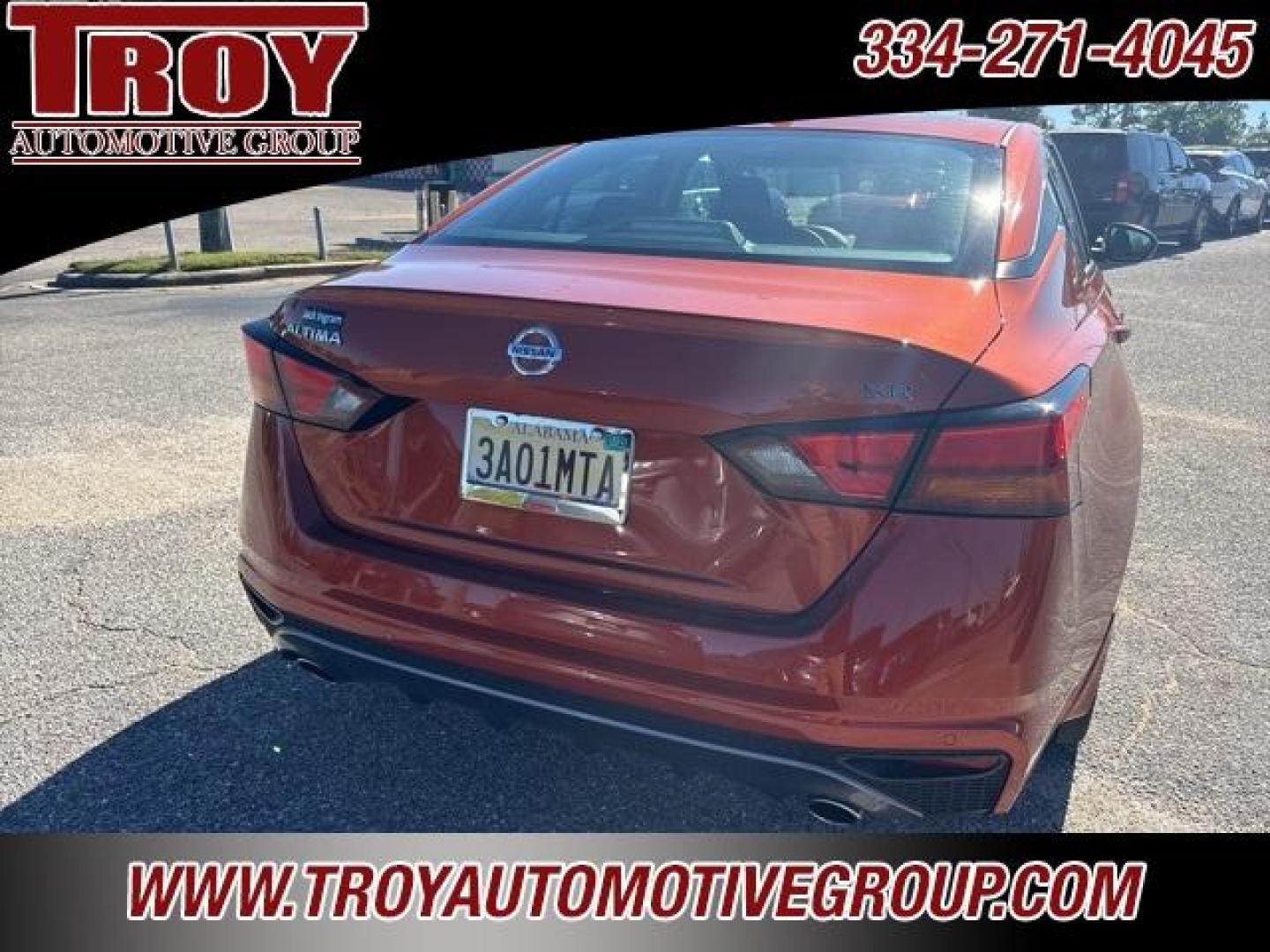 2020 Sunset Drift Chromaflair /Sport Nissan Altima 2.5 SR (1N4BL4CV2LC) with an 2.5L 4-Cylinder DOHC 16V engine, CVT transmission, located at 6812 Atlanta Hwy, Montgomery, AL, 36117, (334) 271-4045, 32.382118, -86.178673 - Only 2149 Miles!!<br>Still New!! - Photo#12