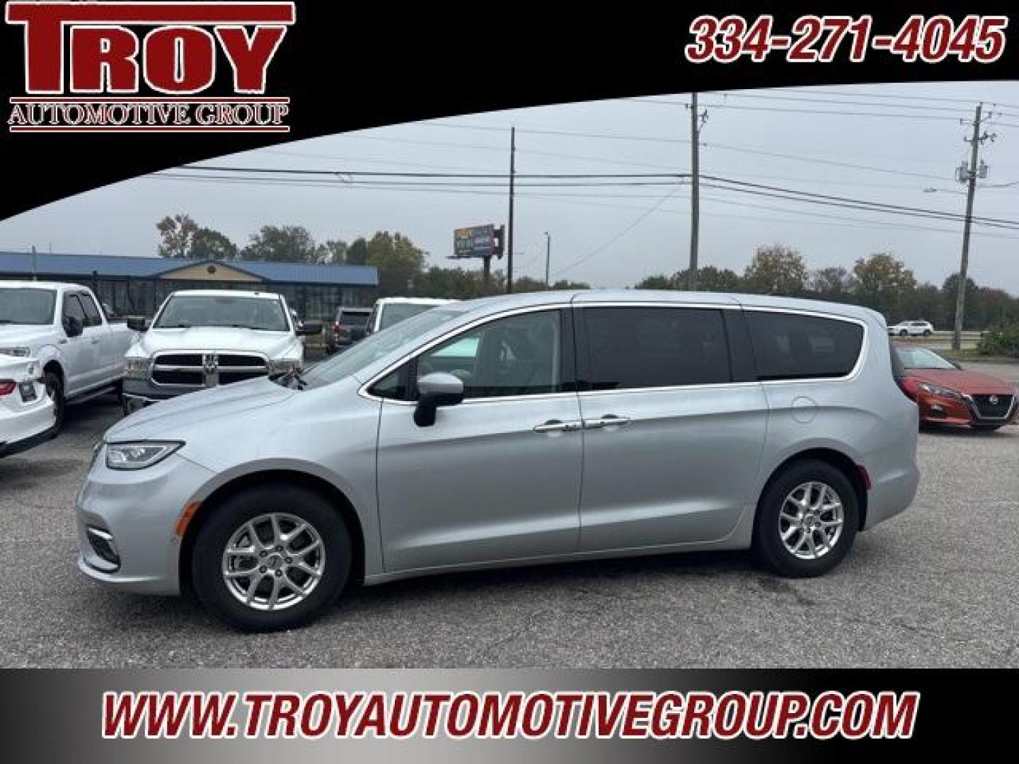 2023 Silver Mist Clearcoat /Black/Alloy/Black Chrysler Pacifica Touring L (2C4RC1BG9PR) with an 3.6L V6 24V VVT engine, Automatic transmission, located at 6812 Atlanta Hwy, Montgomery, AL, 36117, (334) 271-4045, 32.382118, -86.178673 - Photo#0