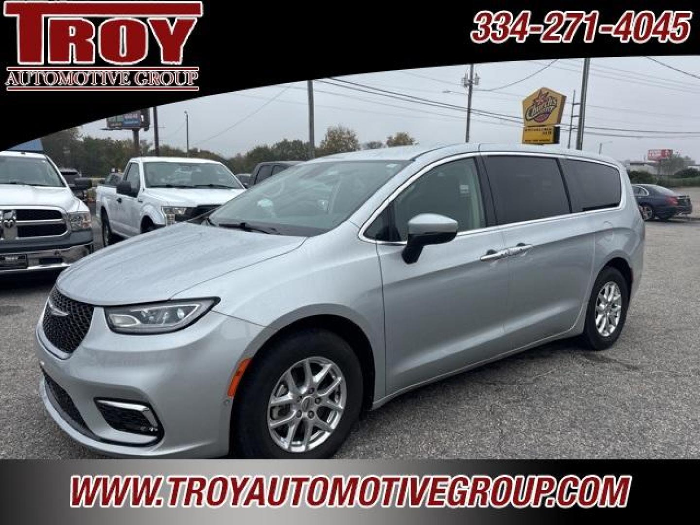 2023 Silver Mist Clearcoat /Black/Alloy/Black Chrysler Pacifica Touring L (2C4RC1BG9PR) with an 3.6L V6 24V VVT engine, Automatic transmission, located at 6812 Atlanta Hwy, Montgomery, AL, 36117, (334) 271-4045, 32.382118, -86.178673 - Photo#3