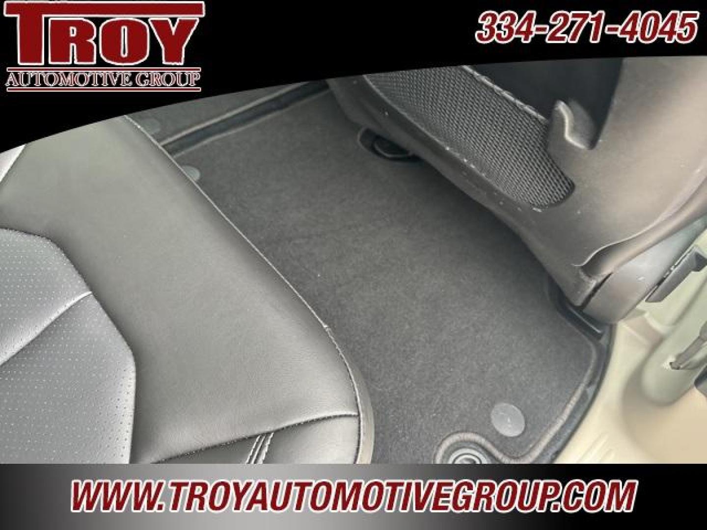 2023 Silver Mist Clearcoat /Black/Alloy/Black Chrysler Pacifica Touring L (2C4RC1BG9PR) with an 3.6L V6 24V VVT engine, Automatic transmission, located at 6812 Atlanta Hwy, Montgomery, AL, 36117, (334) 271-4045, 32.382118, -86.178673 - Photo#25