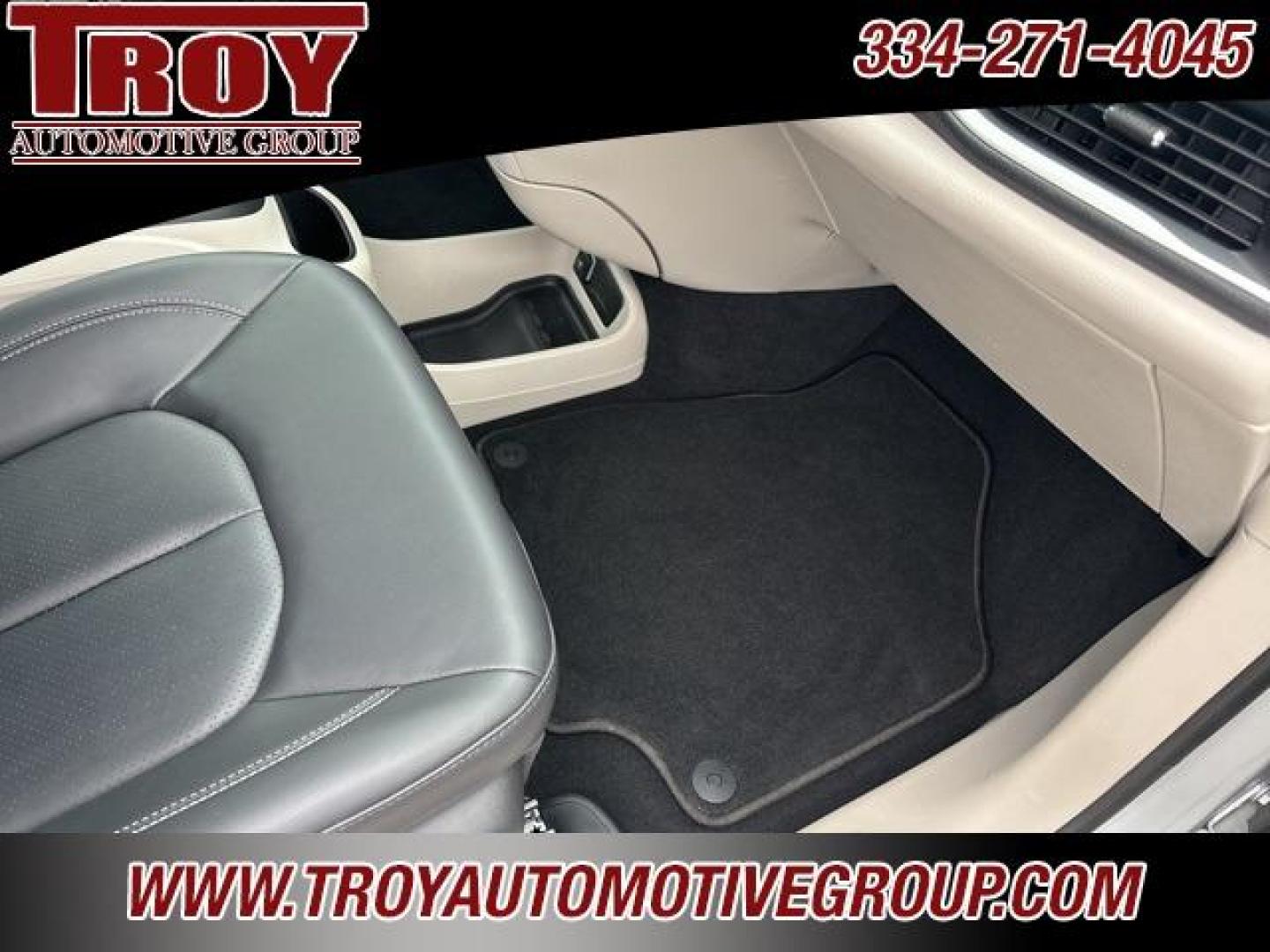 2023 Silver Mist Clearcoat /Black/Alloy/Black Chrysler Pacifica Touring L (2C4RC1BG9PR) with an 3.6L V6 24V VVT engine, Automatic transmission, located at 6812 Atlanta Hwy, Montgomery, AL, 36117, (334) 271-4045, 32.382118, -86.178673 - Photo#30