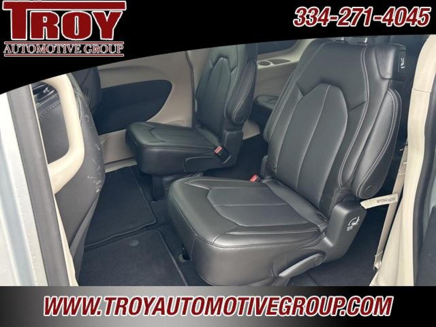 2023 Silver Mist Clearcoat /Black/Alloy/Black Chrysler Pacifica Touring L (2C4RC1BG9PR) with an 3.6L V6 24V VVT engine, Automatic transmission, located at 6812 Atlanta Hwy, Montgomery, AL, 36117, (334) 271-4045, 32.382118, -86.178673 - Photo#37