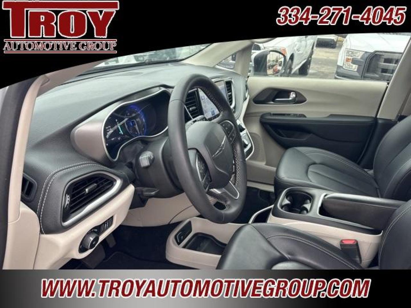 2023 Silver Mist Clearcoat /Black/Alloy/Black Chrysler Pacifica Touring L (2C4RC1BG9PR) with an 3.6L V6 24V VVT engine, Automatic transmission, located at 6812 Atlanta Hwy, Montgomery, AL, 36117, (334) 271-4045, 32.382118, -86.178673 - Photo#43