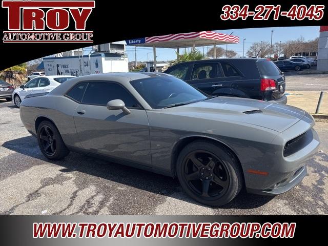 photo of 2019 Dodge Challenger SXT