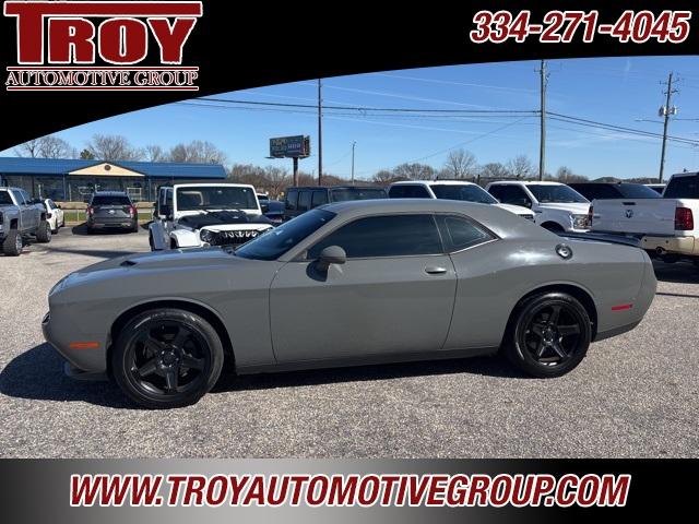 photo of 2019 Dodge Challenger SXT