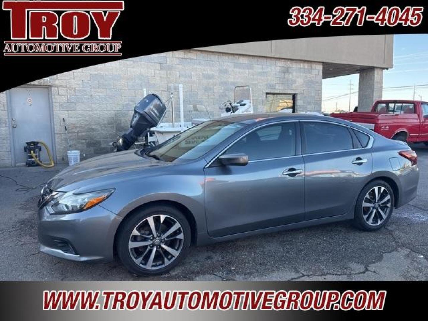 2017 Gun Metallic /Sport Interior Nissan Altima 2.5 SR (1N4AL3AP9HN) with an 2.5L 4-Cylinder DOHC 16V engine, CVT transmission, located at 6812 Atlanta Hwy, Montgomery, AL, 36117, (334) 271-4045, 32.382118, -86.178673 - 1-Owner!! - Photo#6