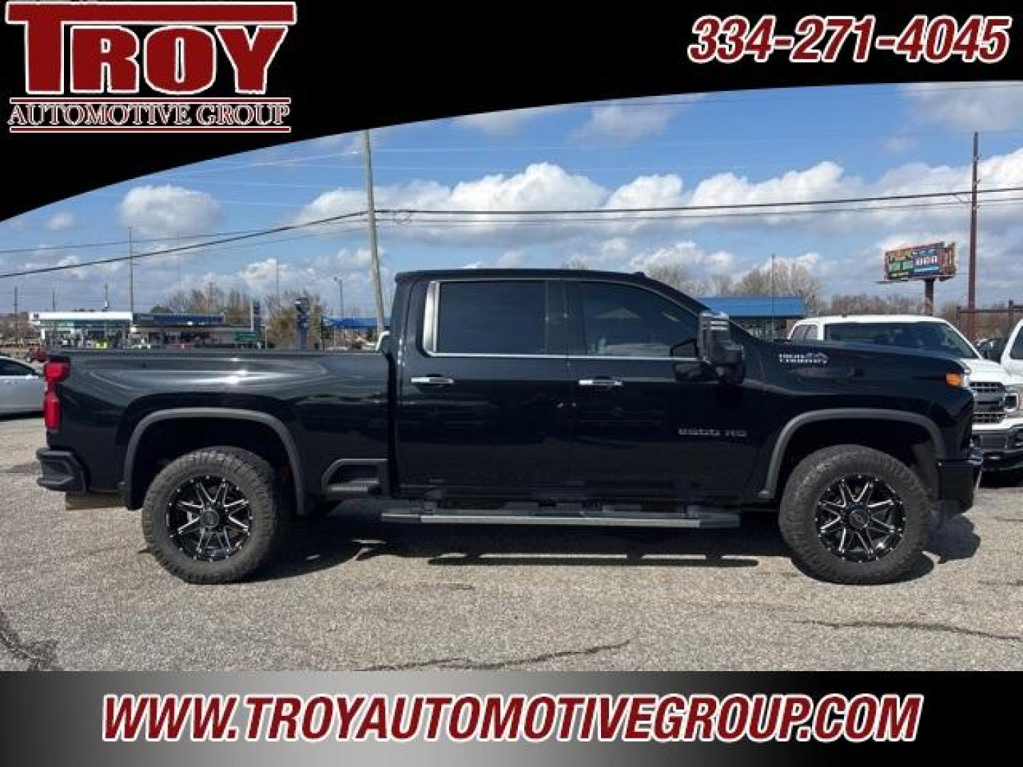 2021 Mosaic Black Metallic /Jet Black Chevrolet Silverado 2500HD High Country (1GC4YREY6MF) with an Duramax 6.6L V8 Turbodiesel engine, Automatic transmission, located at 6812 Atlanta Hwy, Montgomery, AL, 36117, (334) 271-4045, 32.382118, -86.178673 - Recent Arrival<br>Local Trade In!!<br>Technology Package!!<br>Power Sunroof!!<br>Heads Up Display!!<br>Flip Up Bed Cover!!<br><br><br>Mosaic Black Metallic 2021 Chevrolet Silverado 2500HD High Country 4WD Duramax 6.6L V8 Turbodiesel 10-Speed Automatic<br><br>Financing Available---Top Value for Trade - Photo#0