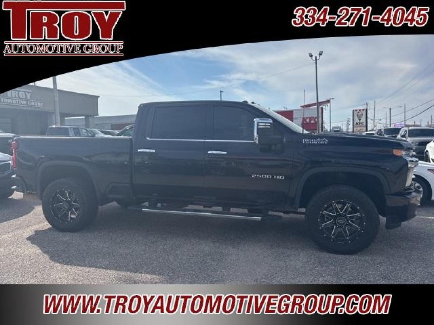 2021 Mosaic Black Metallic /Jet Black Chevrolet Silverado 2500HD High Country (1GC4YREY6MF) with an Duramax 6.6L V8 Turbodiesel engine, Automatic transmission, located at 6812 Atlanta Hwy, Montgomery, AL, 36117, (334) 271-4045, 32.382118, -86.178673 - Recent Arrival<br>Local Trade In!!<br>Technology Package!!<br>Power Sunroof!!<br>Heads Up Display!!<br>Flip Up Bed Cover!!<br><br><br>Mosaic Black Metallic 2021 Chevrolet Silverado 2500HD High Country 4WD Duramax 6.6L V8 Turbodiesel 10-Speed Automatic<br><br>Financing Available---Top Value for Trade - Photo#3