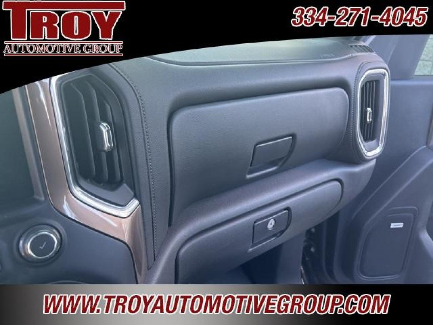 2021 Mosaic Black Metallic /Jet Black Chevrolet Silverado 2500HD High Country (1GC4YREY6MF) with an Duramax 6.6L V8 Turbodiesel engine, Automatic transmission, located at 6812 Atlanta Hwy, Montgomery, AL, 36117, (334) 271-4045, 32.382118, -86.178673 - Recent Arrival<br>Local Trade In!!<br>Technology Package!!<br>Power Sunroof!!<br>Heads Up Display!!<br>Flip Up Bed Cover!!<br><br><br>Mosaic Black Metallic 2021 Chevrolet Silverado 2500HD High Country 4WD Duramax 6.6L V8 Turbodiesel 10-Speed Automatic<br><br>Financing Available---Top Value for Trade - Photo#4