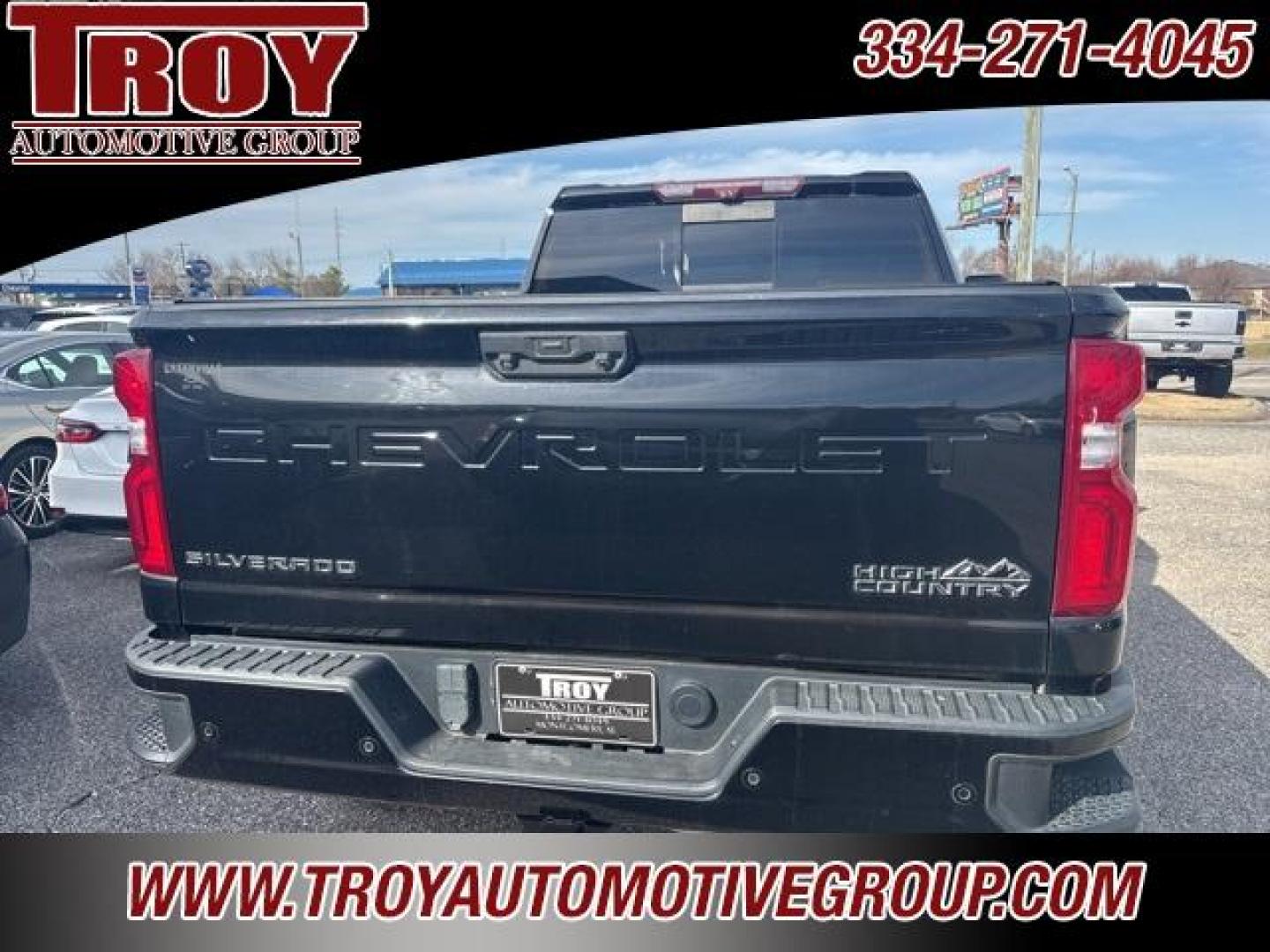 2021 Mosaic Black Metallic /Jet Black Chevrolet Silverado 2500HD High Country (1GC4YREY6MF) with an Duramax 6.6L V8 Turbodiesel engine, Automatic transmission, located at 6812 Atlanta Hwy, Montgomery, AL, 36117, (334) 271-4045, 32.382118, -86.178673 - Recent Arrival<br>Local Trade In!!<br>Technology Package!!<br>Power Sunroof!!<br>Heads Up Display!!<br>Flip Up Bed Cover!!<br><br><br>Mosaic Black Metallic 2021 Chevrolet Silverado 2500HD High Country 4WD Duramax 6.6L V8 Turbodiesel 10-Speed Automatic<br><br>Financing Available---Top Value for Trade - Photo#12