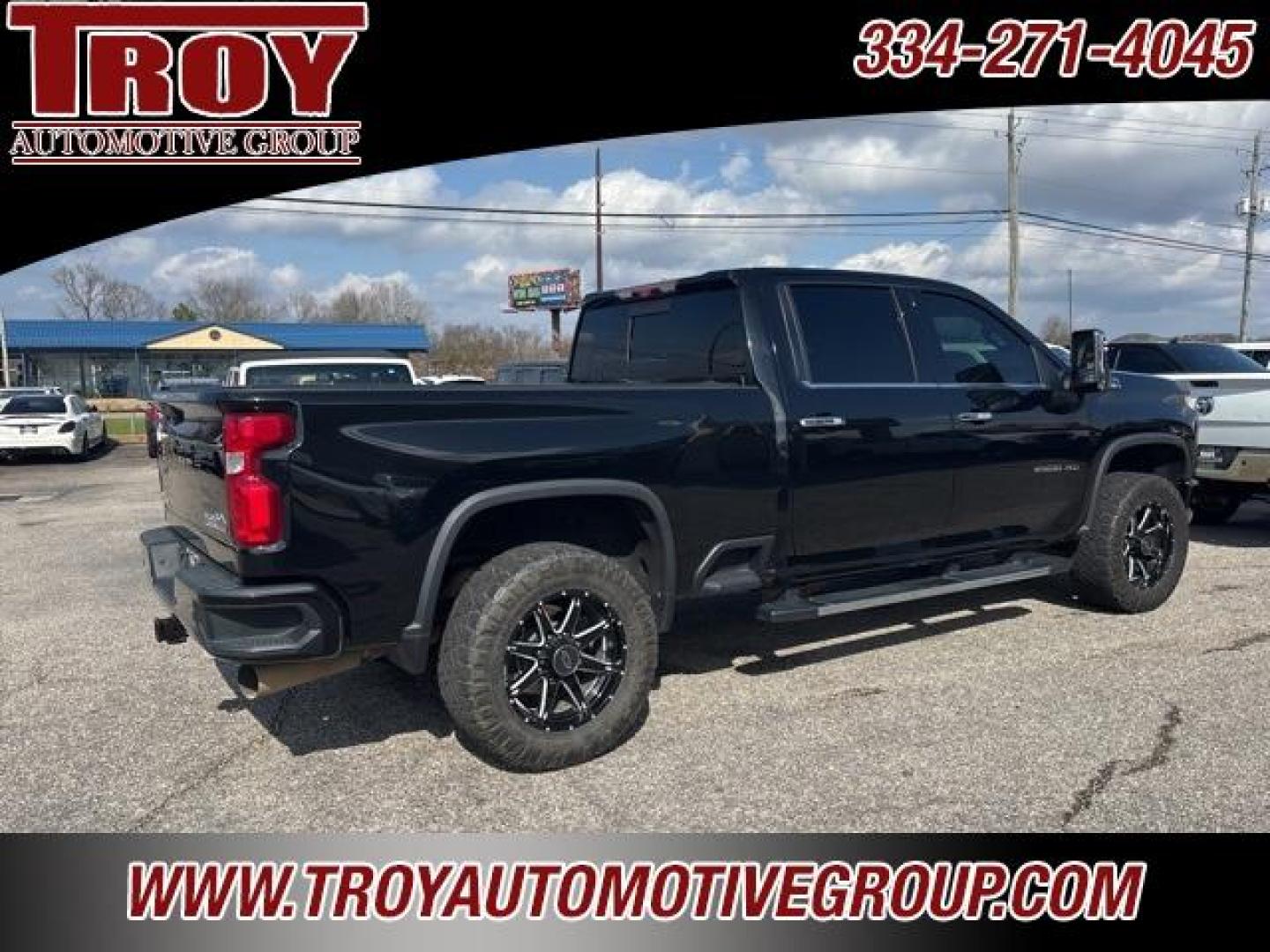 2021 Mosaic Black Metallic /Jet Black Chevrolet Silverado 2500HD High Country (1GC4YREY6MF) with an Duramax 6.6L V8 Turbodiesel engine, Automatic transmission, located at 6812 Atlanta Hwy, Montgomery, AL, 36117, (334) 271-4045, 32.382118, -86.178673 - Recent Arrival<br>Local Trade In!!<br>Technology Package!!<br>Power Sunroof!!<br>Heads Up Display!!<br>Flip Up Bed Cover!!<br><br><br>Mosaic Black Metallic 2021 Chevrolet Silverado 2500HD High Country 4WD Duramax 6.6L V8 Turbodiesel 10-Speed Automatic<br><br>Financing Available---Top Value for Trade - Photo#43