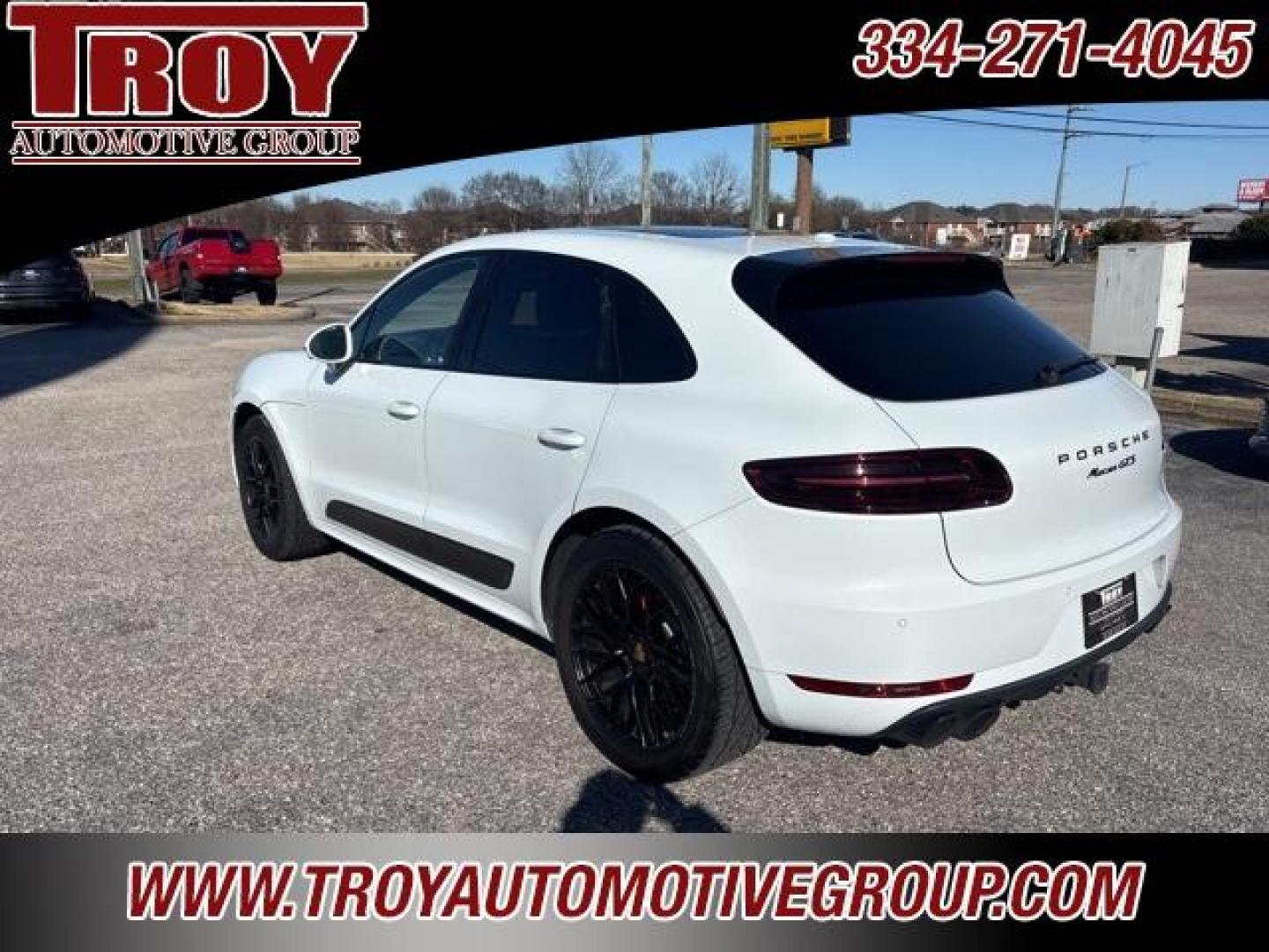 2018 White /Garnet Red Porsche Macan GTS (WP1AG2A57JL) with an 3.0L V6 engine, Automatic transmission, located at 6812 Atlanta Hwy, Montgomery, AL, 36117, (334) 271-4045, 32.382118, -86.178673 - Photo#5