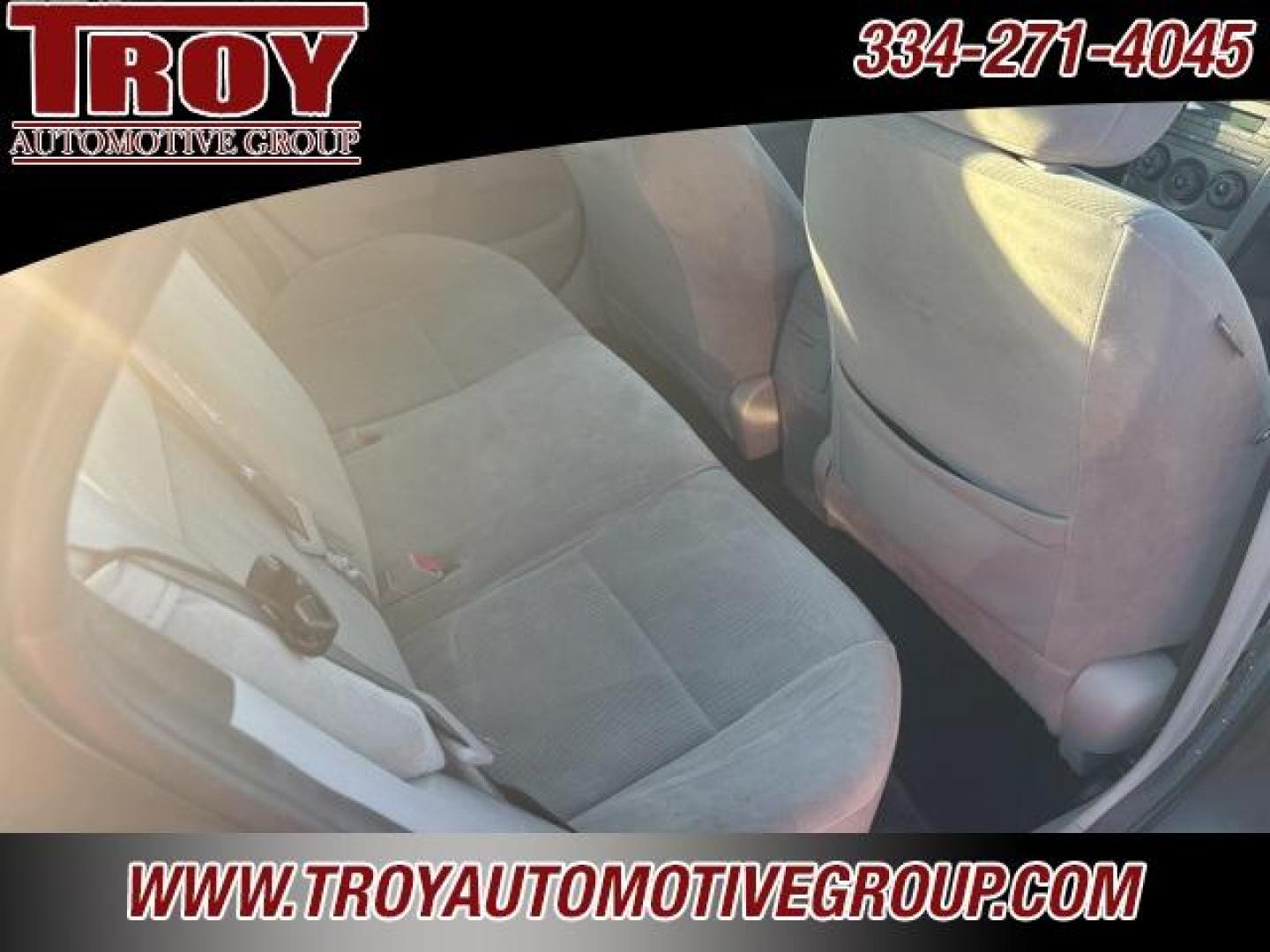 2011 Magnetic Gray Metallic /Ash Toyota Corolla (2T1BU4EE0BC) with an 1.8L I4 DOHC Dual VVT-i engine, Automatic transmission, located at 6812 Atlanta Hwy, Montgomery, AL, 36117, (334) 271-4045, 32.382118, -86.178673 - Photo#12