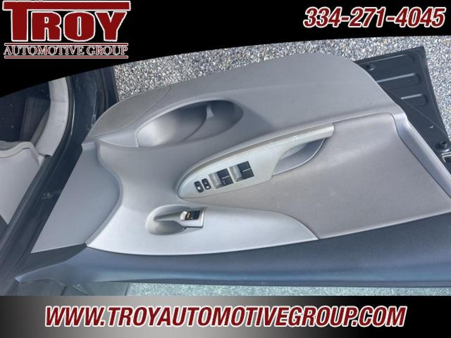 2011 Magnetic Gray Metallic /Ash Toyota Corolla (2T1BU4EE0BC) with an 1.8L I4 DOHC Dual VVT-i engine, Automatic transmission, located at 6812 Atlanta Hwy, Montgomery, AL, 36117, (334) 271-4045, 32.382118, -86.178673 - Photo#15