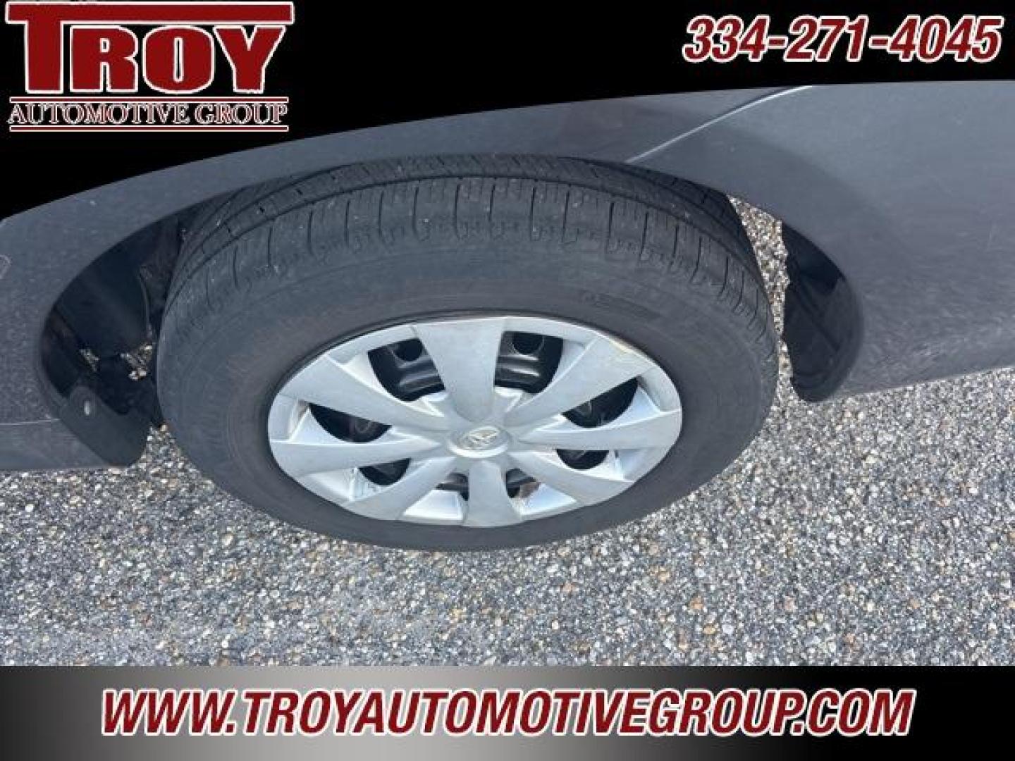 2011 Magnetic Gray Metallic /Ash Toyota Corolla (2T1BU4EE0BC) with an 1.8L I4 DOHC Dual VVT-i engine, Automatic transmission, located at 6812 Atlanta Hwy, Montgomery, AL, 36117, (334) 271-4045, 32.382118, -86.178673 - Photo#7