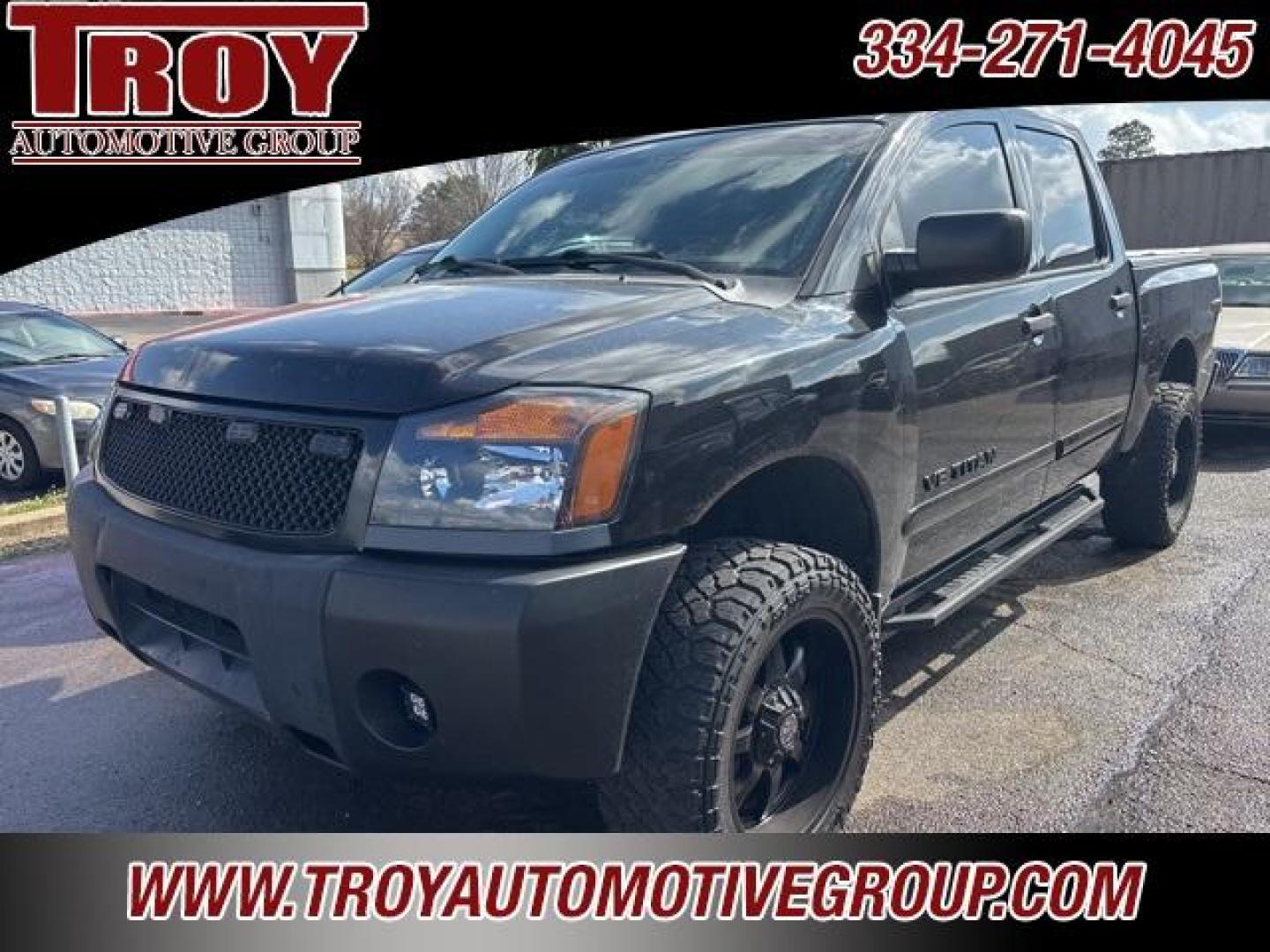 2012 Galaxy Black Metallic /Charcoal Nissan Titan SV (1N6BA0ED5CN) with an Endurance 5.6L V8 DOHC 32V engine, Automatic transmission, located at 6812 Atlanta Hwy, Montgomery, AL, 36117, (334) 271-4045, 32.382118, -86.178673 - 1-Owner!!<br>Tow Package!!<br>20 Wheels!!<br>Rough Country Lift!! - Photo#4