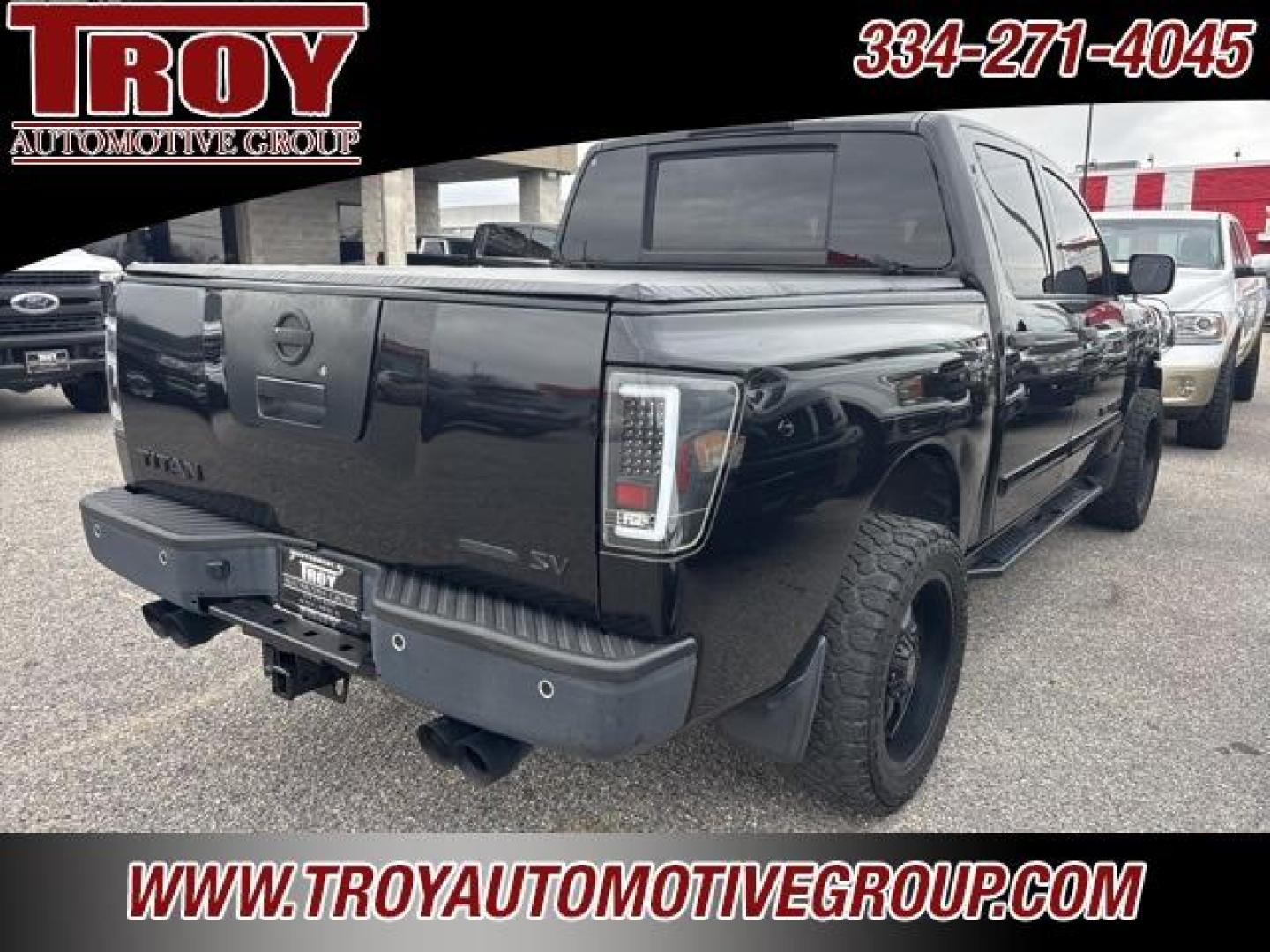 2012 Galaxy Black Metallic /Charcoal Nissan Titan SV (1N6BA0ED5CN) with an Endurance 5.6L V8 DOHC 32V engine, Automatic transmission, located at 6812 Atlanta Hwy, Montgomery, AL, 36117, (334) 271-4045, 32.382118, -86.178673 - 1-Owner!!<br>Tow Package!!<br>20 Wheels!!<br>Rough Country Lift!! - Photo#11