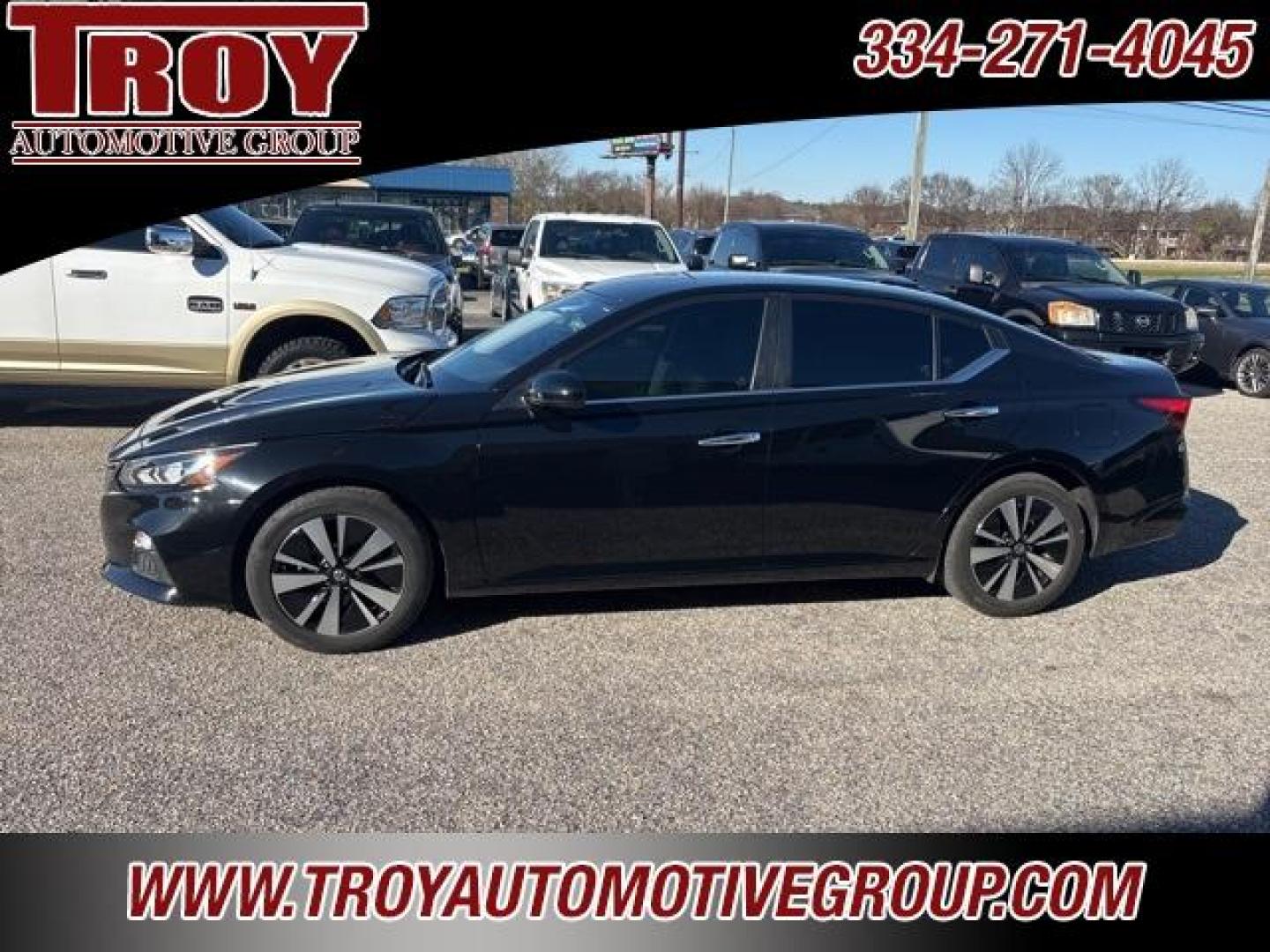 2021 Super Black Clearcoat /Gray Nissan Altima 2.5 SV (1N4BL4DV4MN) with an 2.5L 4-Cylinder DOHC 16V engine, CVT transmission, located at 6812 Atlanta Hwy, Montgomery, AL, 36117, (334) 271-4045, 32.382118, -86.178673 - Photo#0