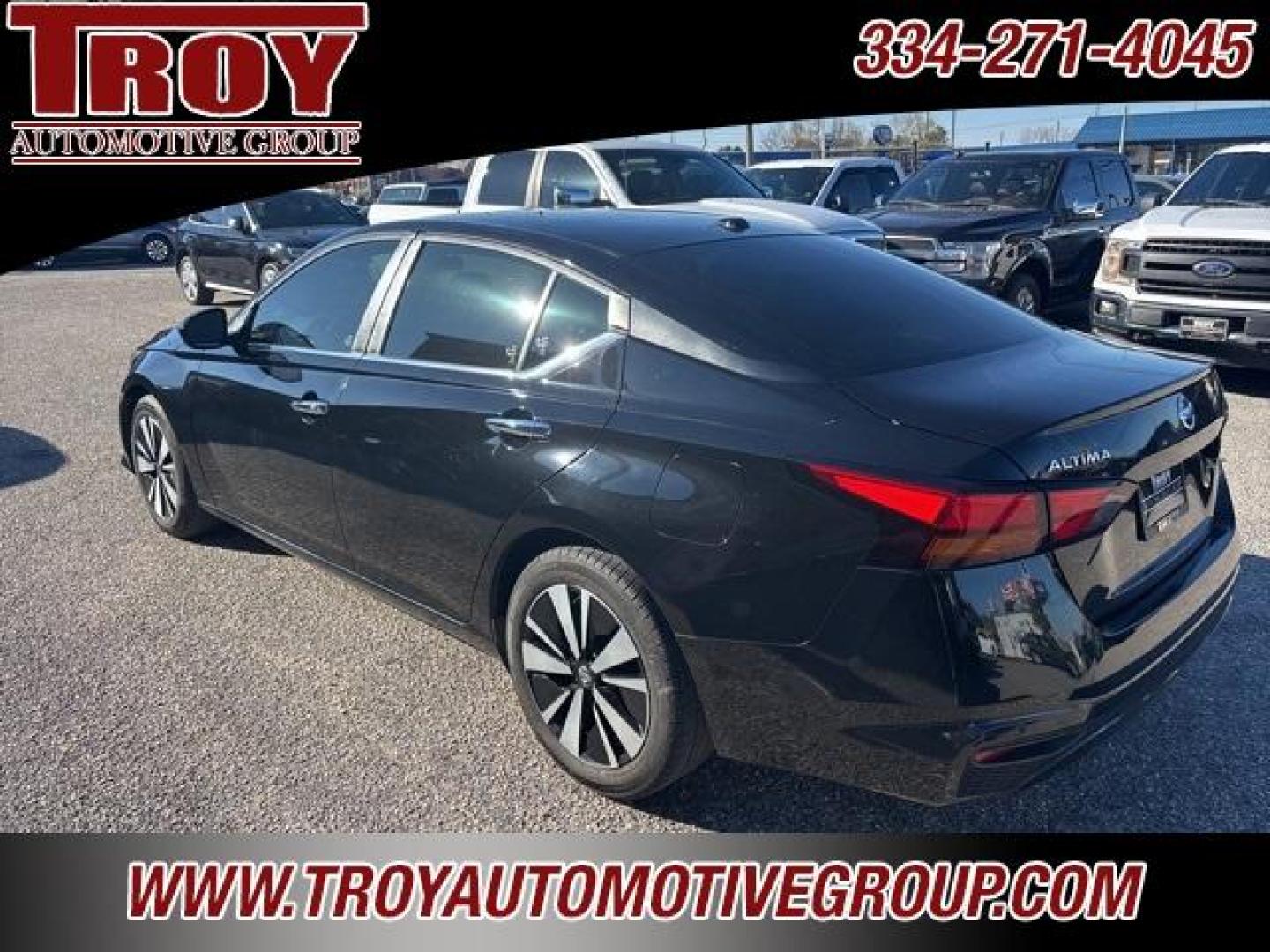 2021 Super Black Clearcoat /Gray Nissan Altima 2.5 SV (1N4BL4DV4MN) with an 2.5L 4-Cylinder DOHC 16V engine, CVT transmission, located at 6812 Atlanta Hwy, Montgomery, AL, 36117, (334) 271-4045, 32.382118, -86.178673 - Photo#13