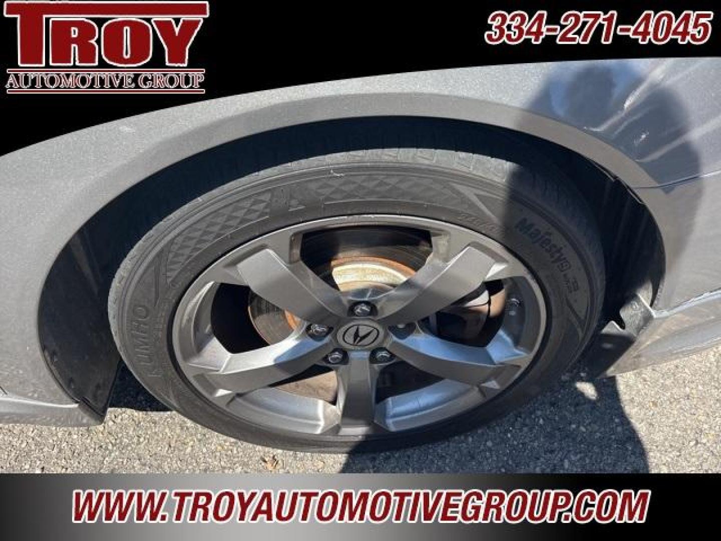 2011 Grigio Metallic /Ebony Acura TL 3.5 (19UUA8F59BA) with an 3.5L V6 SOHC VTEC 24V engine, Automatic transmission, located at 6812 Atlanta Hwy, Montgomery, AL, 36117, (334) 271-4045, 32.382118, -86.178673 - Photo#13