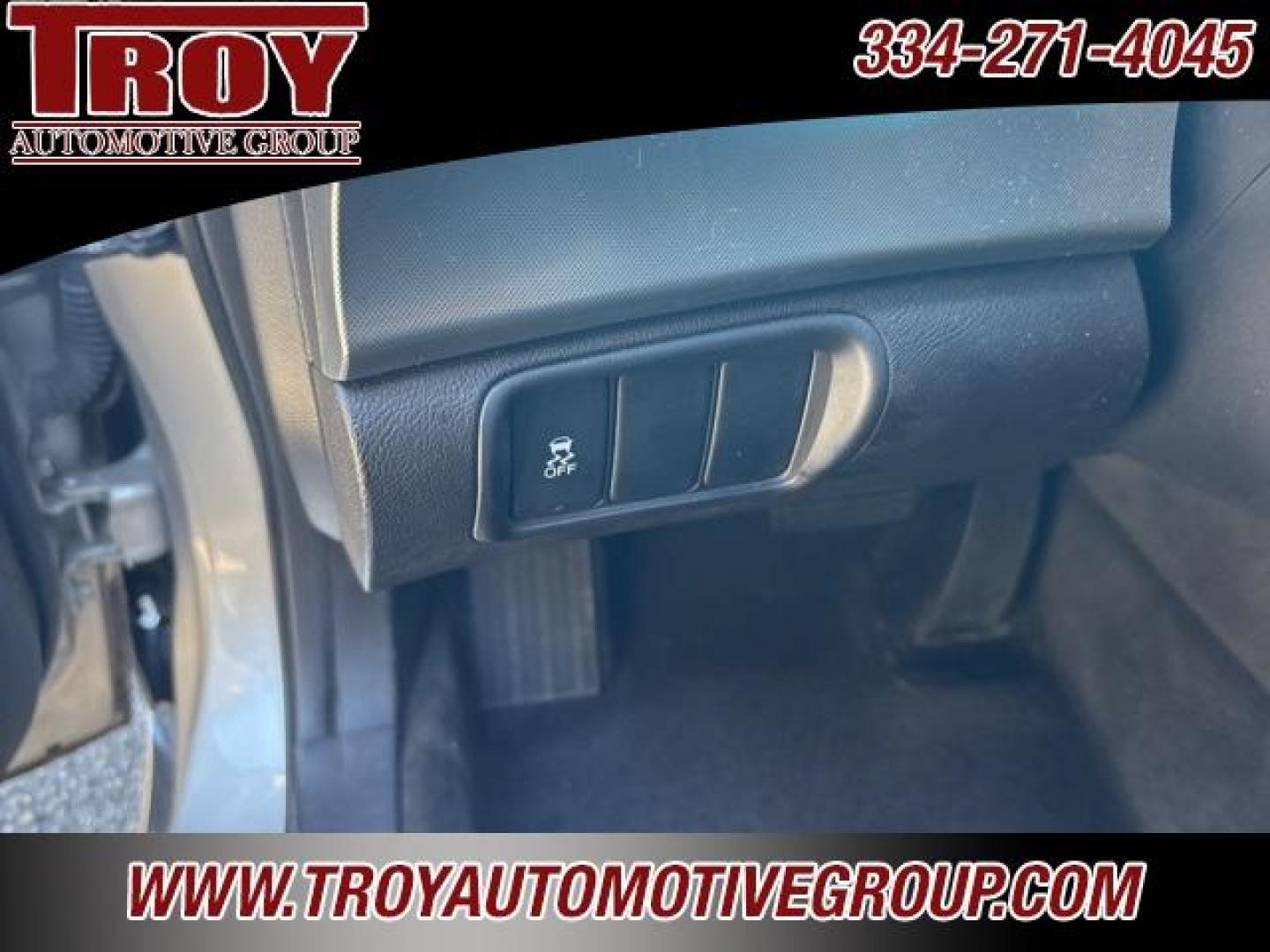 2011 Grigio Metallic /Ebony Acura TL 3.5 (19UUA8F59BA) with an 3.5L V6 SOHC VTEC 24V engine, Automatic transmission, located at 6812 Atlanta Hwy, Montgomery, AL, 36117, (334) 271-4045, 32.382118, -86.178673 - Photo#37