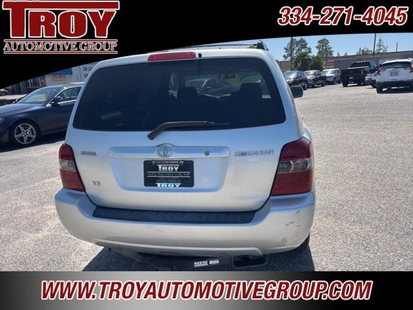 2006 Millennium Silver Metallic /Ash Toyota Highlander V6 (JTEGP21A060) with an 3.3L V6 SMPI DOHC engine, Automatic transmission, located at 6812 Atlanta Hwy, Montgomery, AL, 36117, (334) 271-4045, 32.382118, -86.178673 - V6!!<br>Tow Package!!<br>2-keys w/Remote Entry!!<br>Power Driver Seat!!<br>JBL Sounds System!! - Photo#12